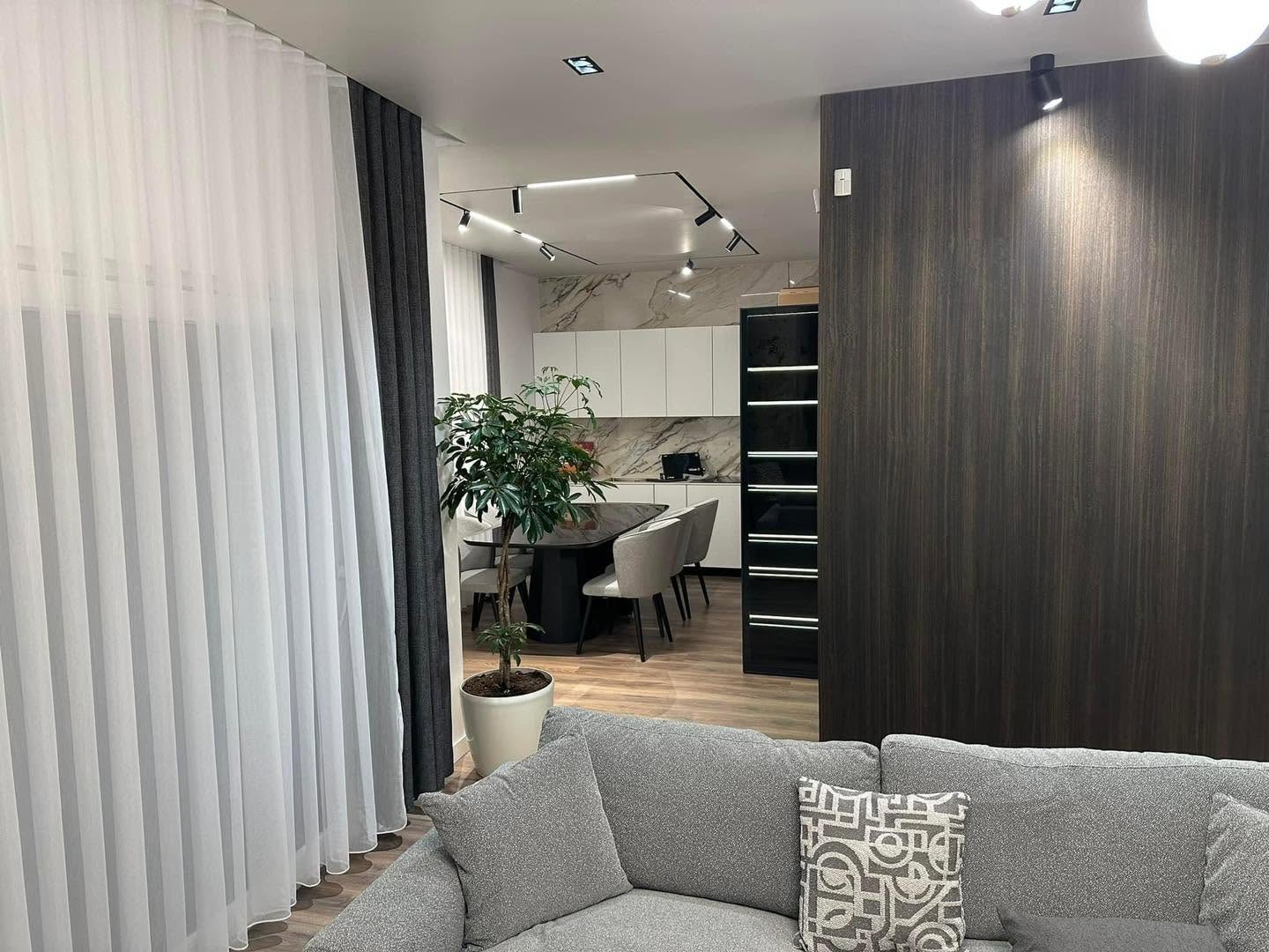Interieri – salloni me kuzhinë